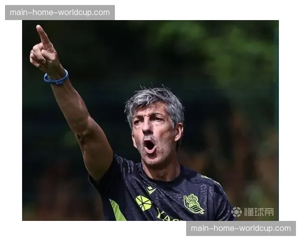 战术板：解析阿尔瓜西尔如何在皇家社会打造出全西甲最具控制力的中场